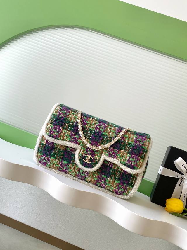 25N Tweed CF bag is a limited edition from the 2025/26 Coco Neige Ski Collection