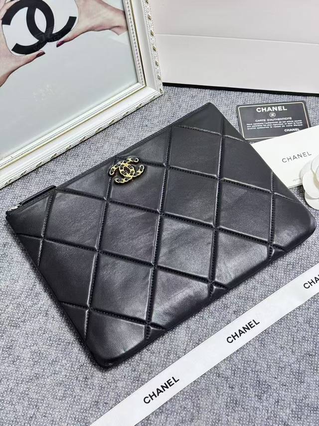 Special Price 380 Chanel's hottest 2019 collection, the only one named after a y