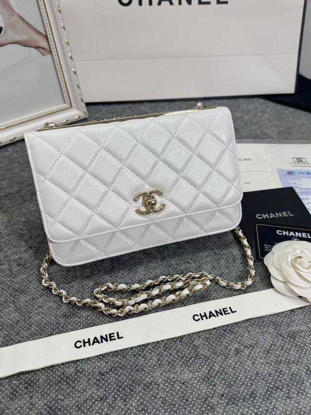 Chane. 22S Spring/Summer New Chain Small Bag, Imported Lambskin, All-Steel, Crus