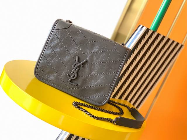 New Year's Special Price: Niki's top-selling original leather derivative series