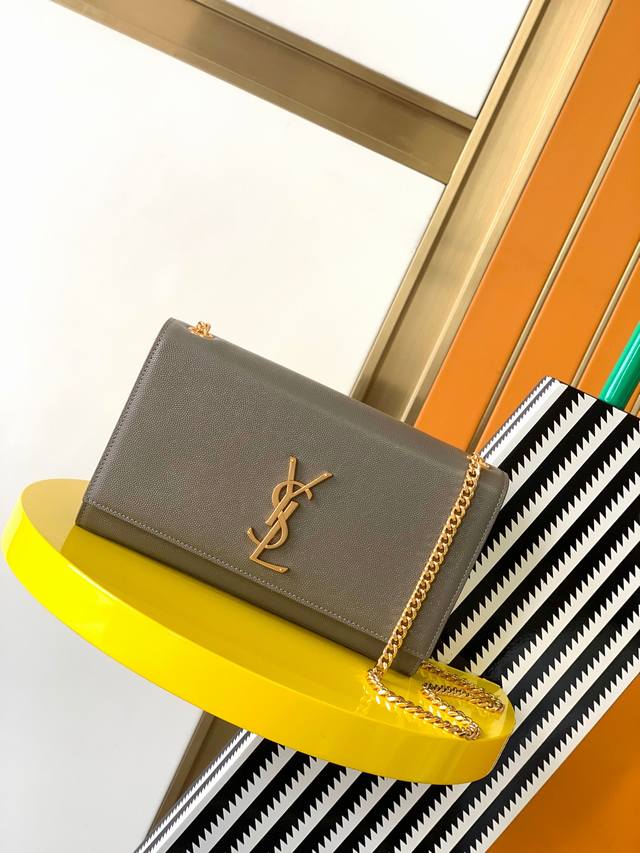 New Year's Day Special Price: # # If a girl wants to buy a bag that is classic,