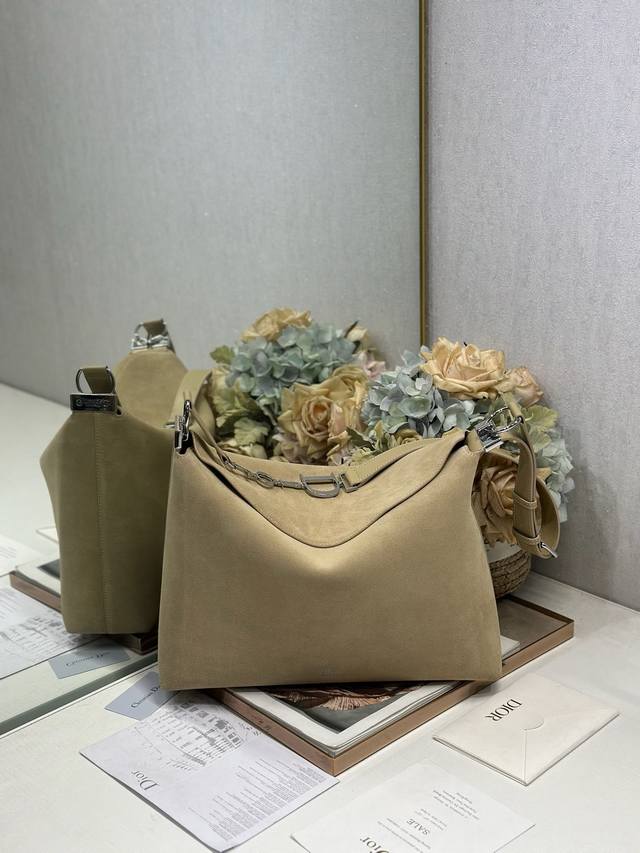 Authentic, High-Quality Version Christian Dior 2026 Spring/Summer Large Handbag