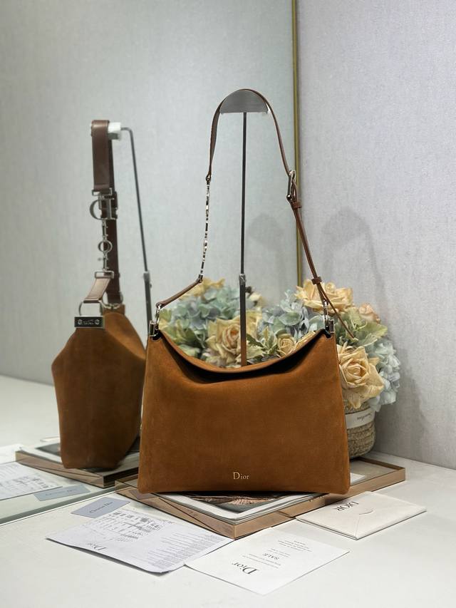 Authentic, High-Quality Version Christian Dior 2026 Spring/Summer Medium Handbag