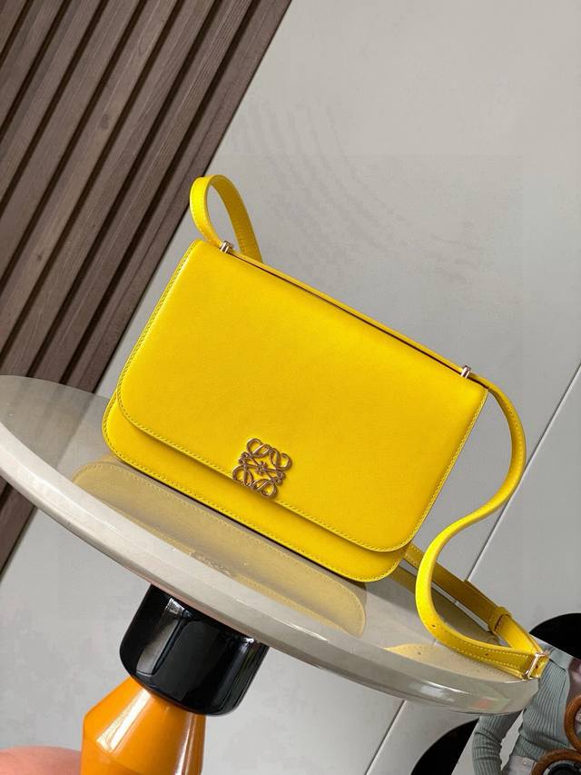 Original Leather Goya Silk Calfskin Handbag. The Goya is a compact bag, perfectl