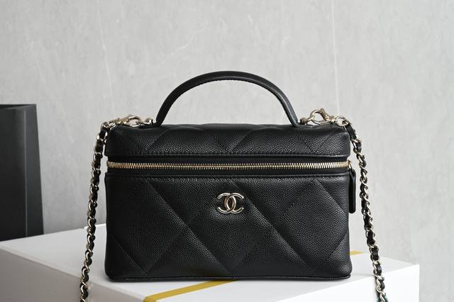 Platinum Edition Authentic Packaging as shown in the picture. Brand new arrival