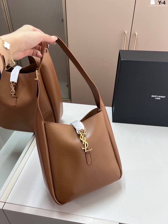 Little YSL Saint Laurent Hobo Bucket Bag Saint Laurent will be launching new pr