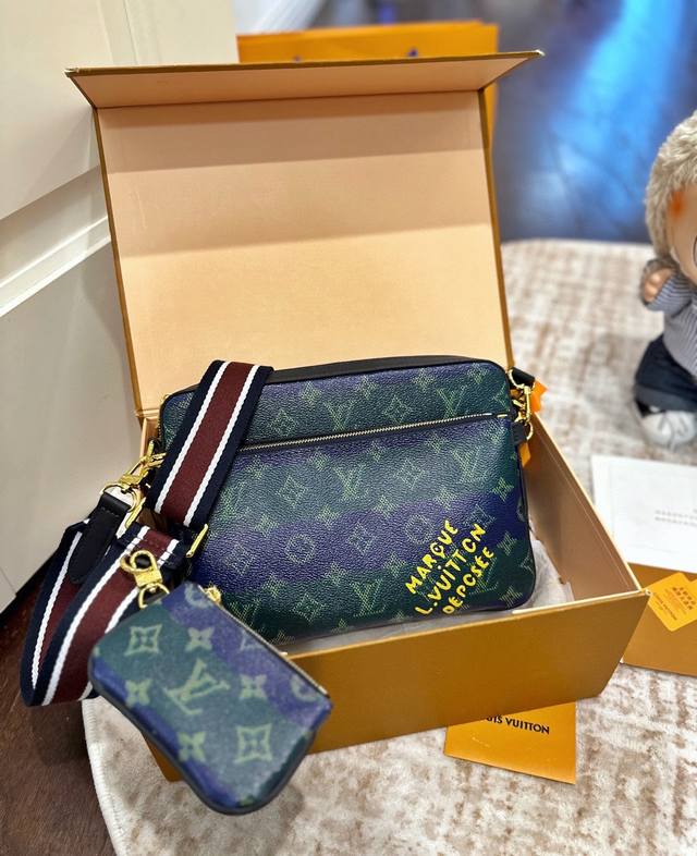 Official website double box packaging Original high-end "LV Louis Vuitton" thre