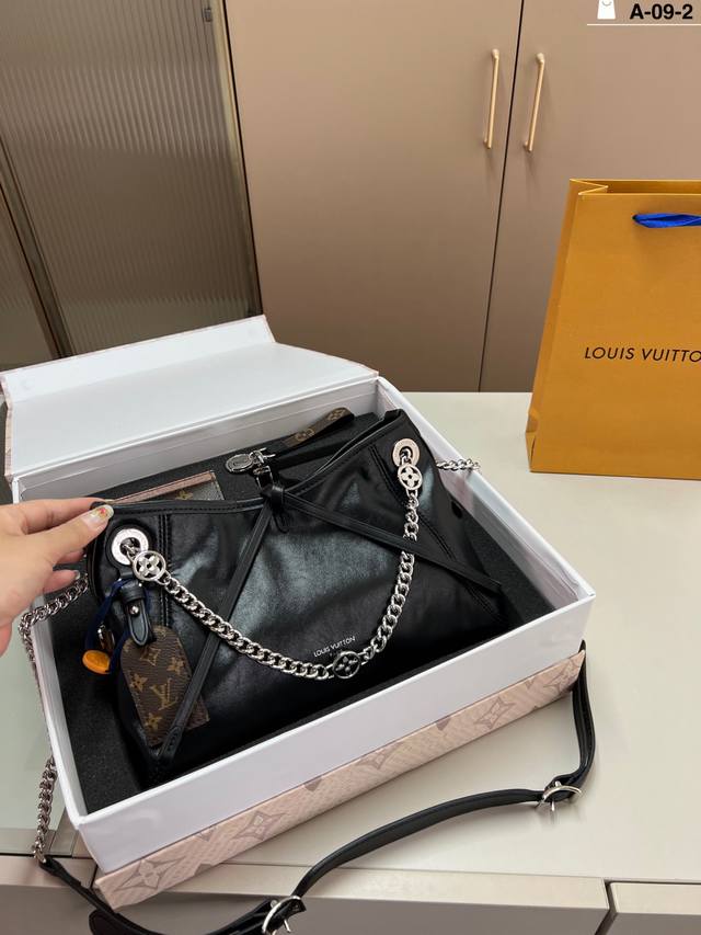 Lvcarryall Carrio Set ( ) Pendant + Card Holder ( ) A-09-2 Size 27