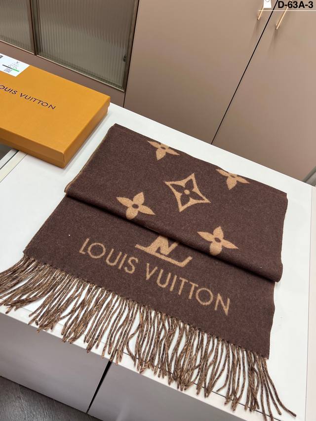 Lv scarf High-end, comfortable, stylish, and elegant. Trust me, get it! Sophisti