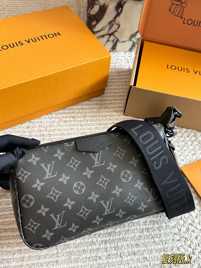 Leather p, Black floral p220 My darlings, today I'm sharing some LV men's bags