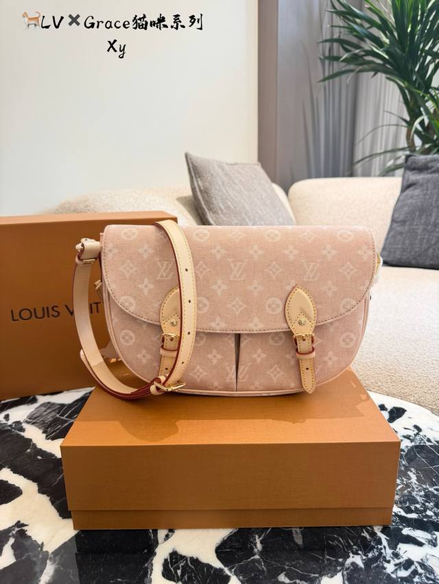 Lv X Grace Coddington Cat Capsule Collection 2025 is back! This classic collabor