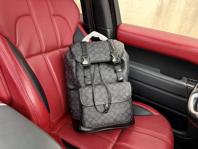 High-end new "Coach" backpack. Coach League 29 classic logo, large men's backpac