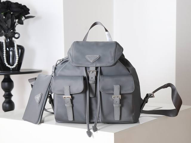 New Backpack 1Bz811 Mercury Grey. This nylon backpack features exquisite Saffia