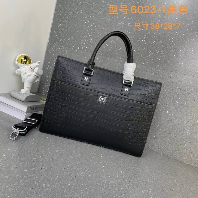 New Hermes Original Authentic Product: High-end men's casual briefcase, same sty