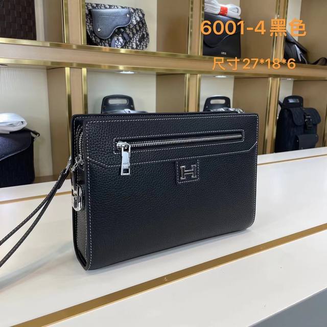 Original and Authentic New Arrival: High-end men's casual clutch bag, same styl