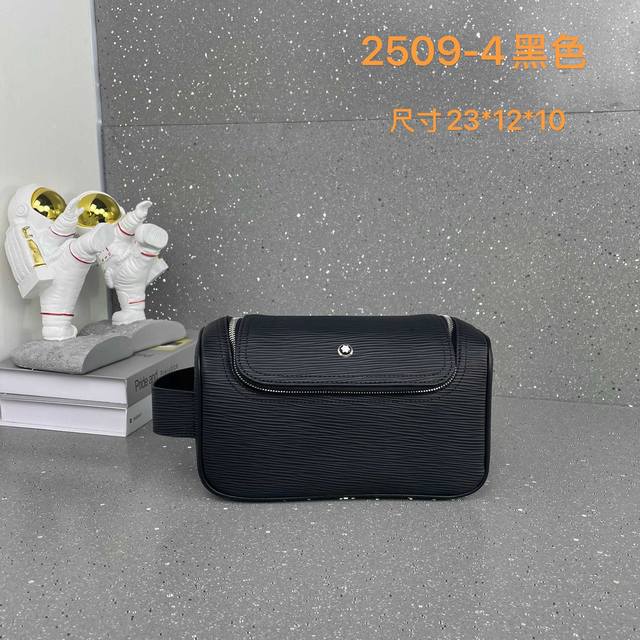 Authentic New Arrival: High-end men's casual clutch bag, same style as in boutiq