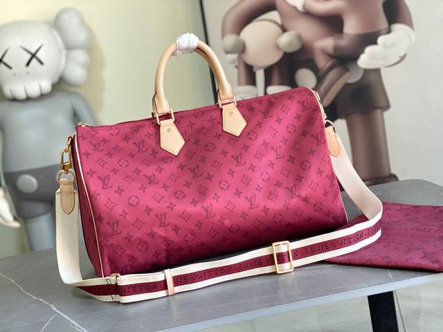 M25772 This Keepall Bandouli