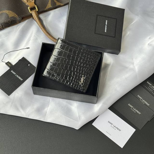 Top-tier original YSL men's wallet, black crocodile-patterned, made of cowhide l