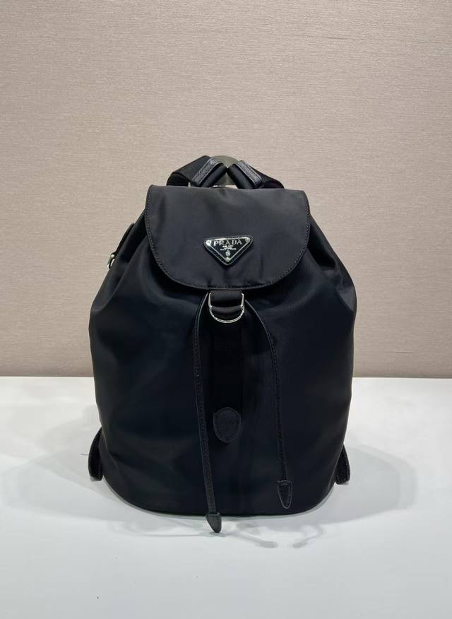 New Arrival 1Bz0197 Backpack This backpack is made of imported nylon fabric and