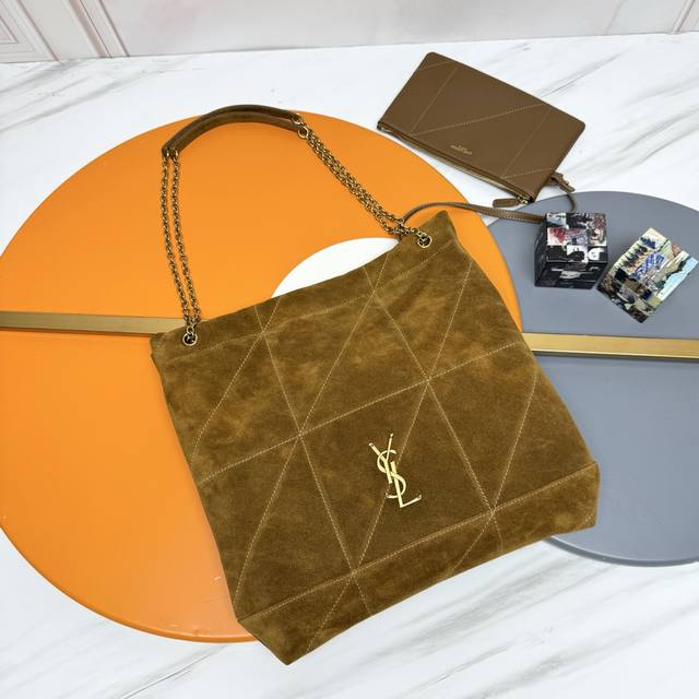 pochon Small Trash Bag Super cute "trash bag" style bag, a brand new design. The