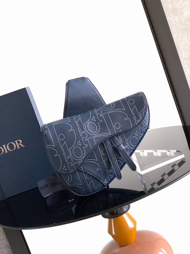 Original Background. The highest quality replica on the market. This classic sa