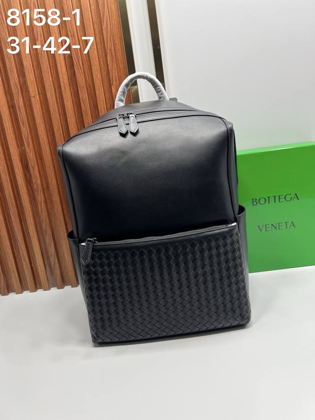 Bottega Veneta's new backpack: understated, high-quality, and crafted. Since 19