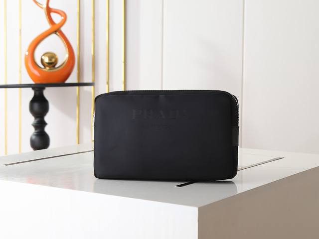 New Prada must-have handbag. Fashion is cyclical, only classics are eternal. Imp