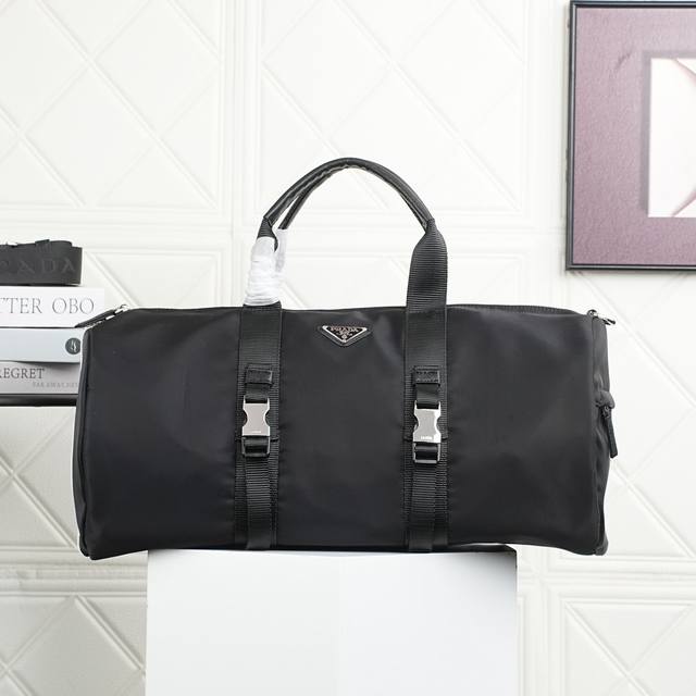 9 New Ad and PD Collaboration Design: This Ad and PD collaboration travel bag is