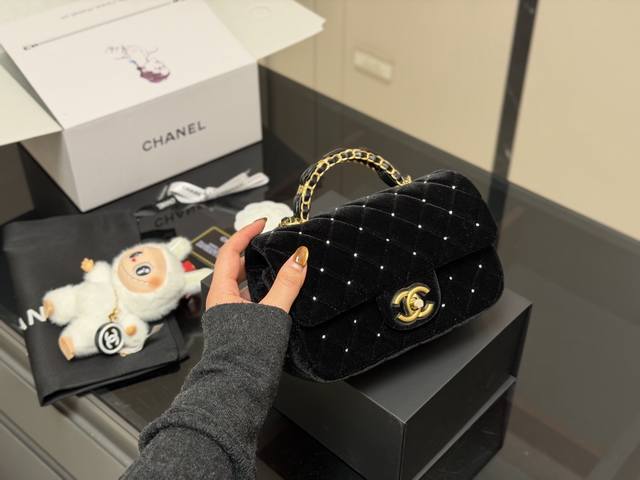 Folding Box Size: 20*13Cm Chanel Mini CF Handle Whether it's the style or the c