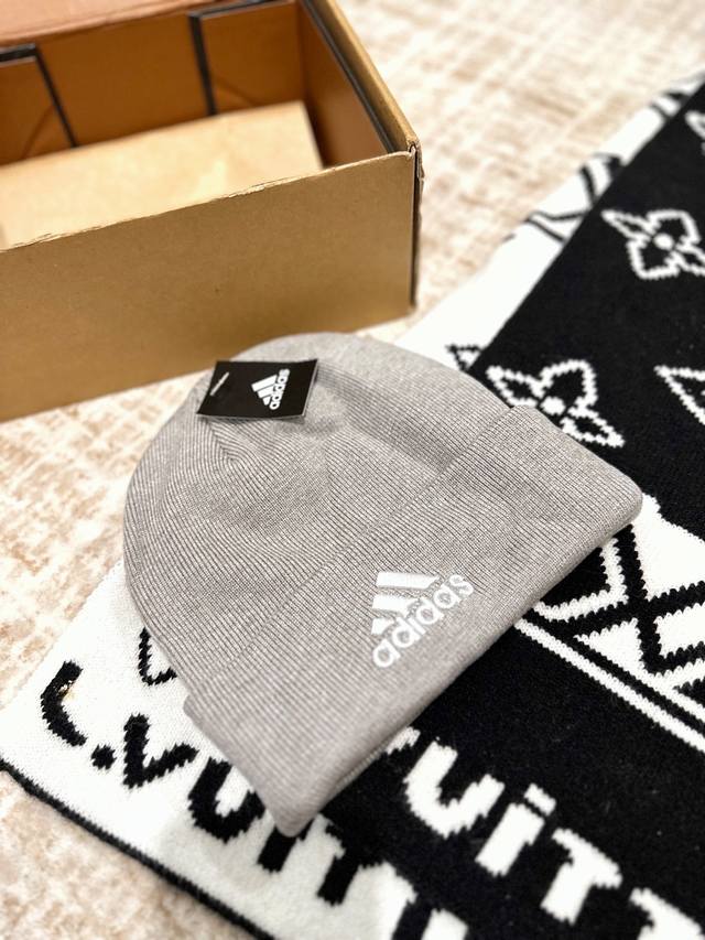 High-quality original tag Adidas beanie/knit hat I would call it a miracle hat,