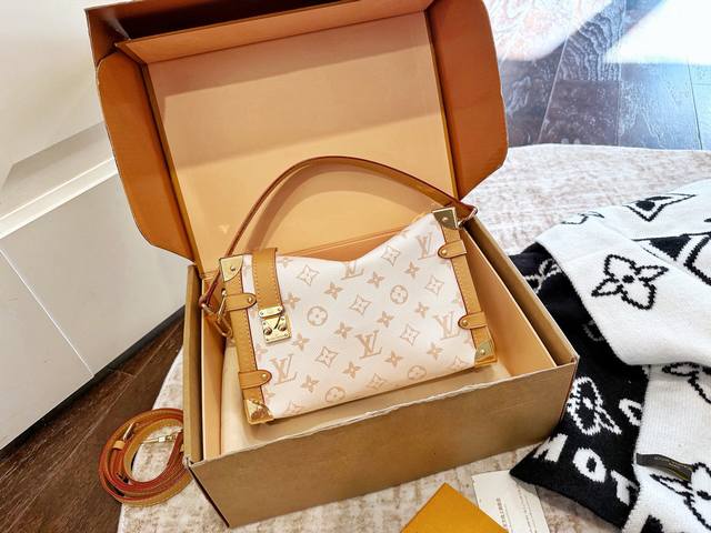 Official Double Box Packaging Size: 23*16Cm L's 26Ss Ski series box bag, the ho