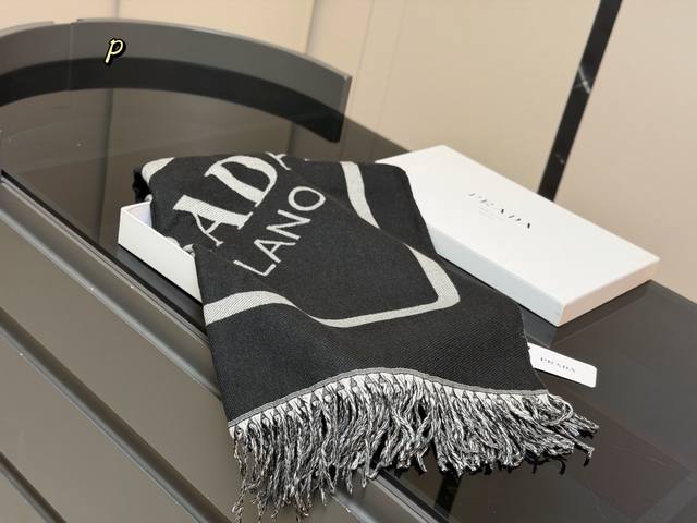 Comes with box Size: 45*190Cm It's getting colder! A scarf is really needed at