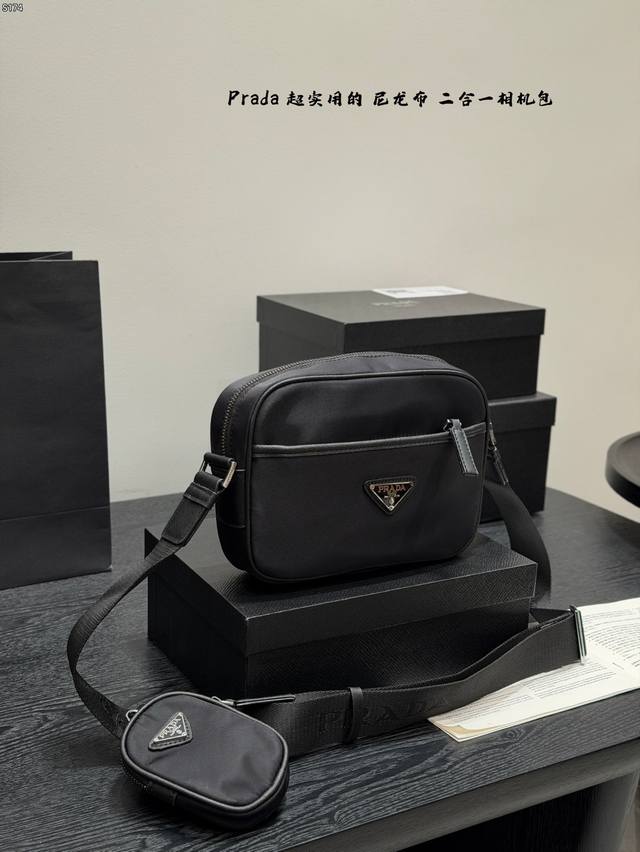 Comes with box Size 23*16Cm Prada camera bag, nylon fabric 2-in-1 Looks good on