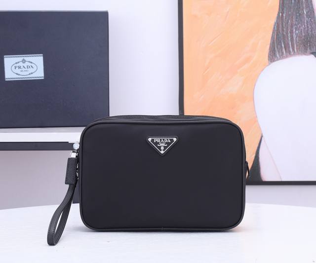 Popular clutch bag with original box, 2Ne035 triangle design. Made of imported