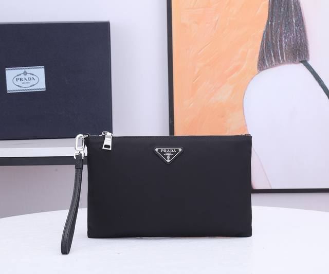 Comes with original box, new 2Nh006 triangular label. Made of imported nylon co