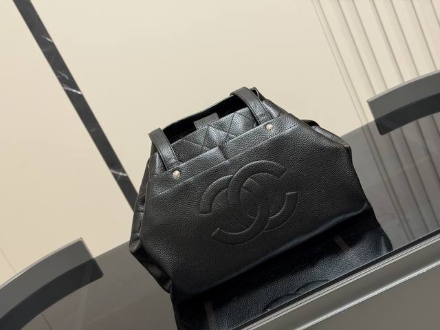 Chanel Chain Tote Bag - Vintage and Elegant. This Chanel chain tote bag exudes v