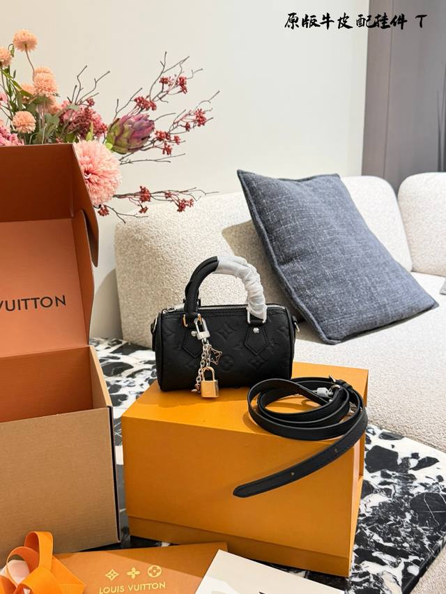 Free original keychain LV Speedy Nano Black Pillow Bag LV Speedy Nano Black Pill